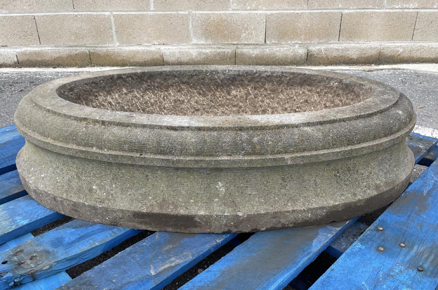 Important moulded oval planter Important moulded oval planter-3