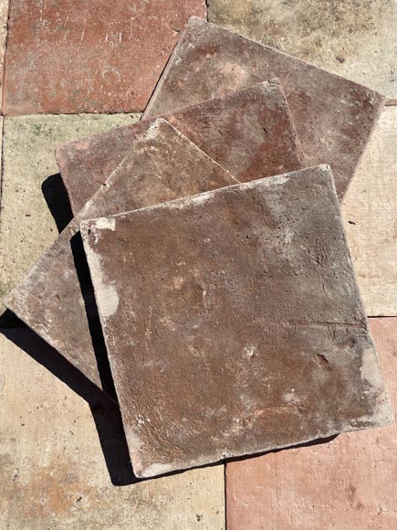 Set of around 17 m² of terracotta floor tiles in square shape Set of around 17 m² of terracotta floor tiles in square shape-2