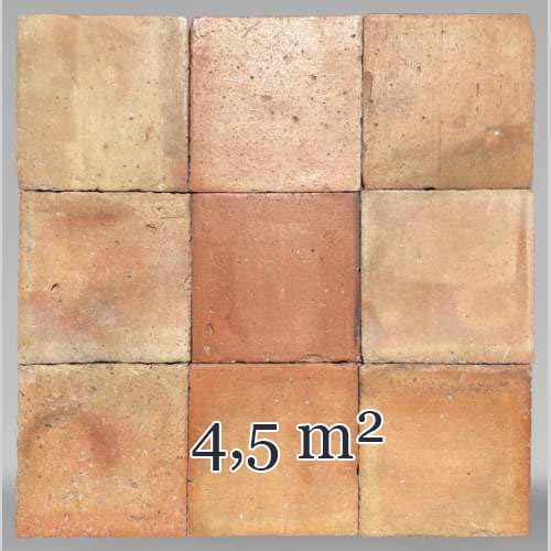 Batch of around 4,5 m² of terracotta floor tiles in square shape