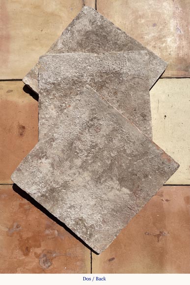 Set of around 19 m² of terracotta floor tiles in square shape Set of around 19 m² of terracotta floor tiles in square shape-2
