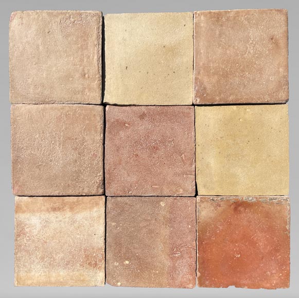 Set of around 8 m² of terracotta floor tiles in square shape Set of around 8 m² of terracotta floor tiles in square shape-0
