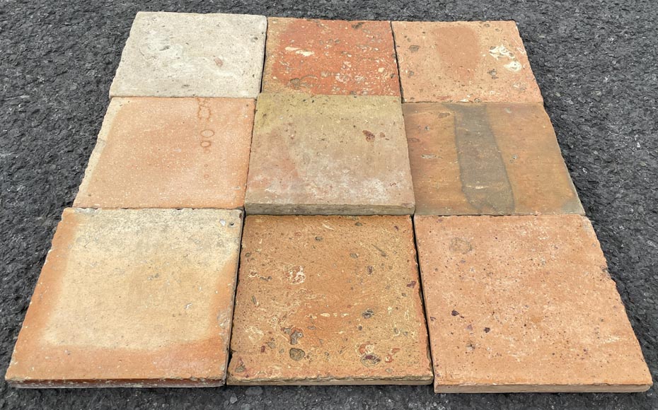 Batch of around 34m² of terracotta floor tiles in square shape Batch of around 34m² of terracotta floor tiles in square shape-1