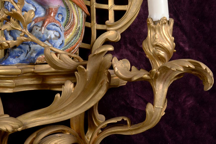 Manufacture Samson for L'Escalier de Cristal, Series of four Louis XVI style wall lights with parrots, after 1885 Manufacture Samson for L'Escalier de Cristal, Series of four Louis XVI style wall lights with parrots, after 1885-8