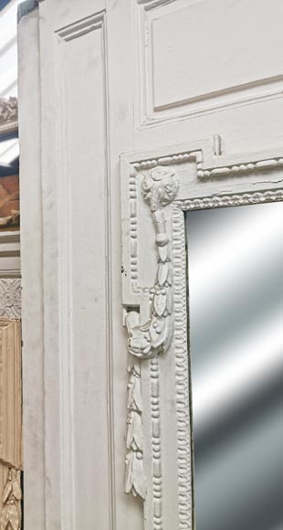 Important Louis XVI style trumeau in painted wood and stucco with laurel garland Important Louis XVI style trumeau in painted wood and stucco with laurel garland-2