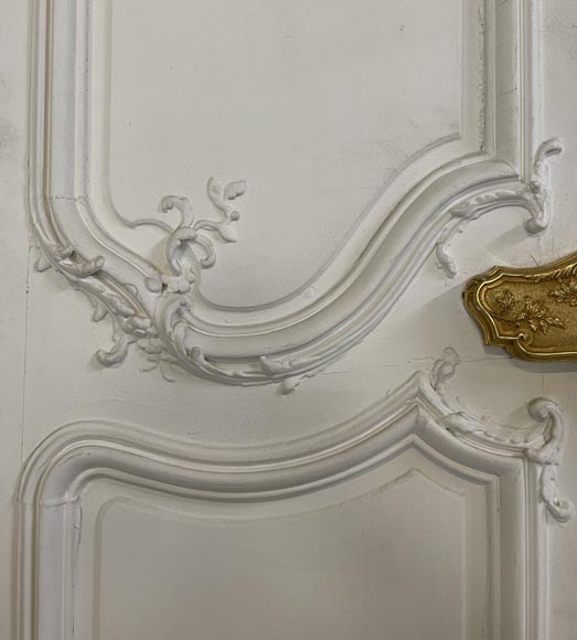 Exceptional pair of double Louis XV curved doorsn decorated on the two faces Exceptional pair of double Louis XV curved doorsn decorated on the two faces-2