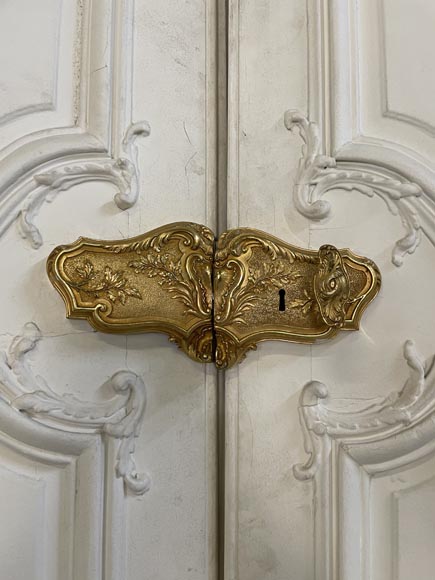 Exceptional pair of double Louis XV curved doorsn decorated on the two faces Exceptional pair of double Louis XV curved doorsn decorated on the two faces-9