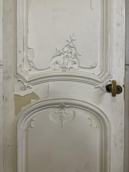 Exceptional pair of double Louis XV curved doorsn decorated on the two faces Exceptional pair of double Louis XV curved doorsn decorated on the two faces-12