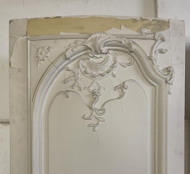 Exceptional pair of double Louis XV curved doorsn decorated on the two faces Exceptional pair of double Louis XV curved doorsn decorated on the two faces-13