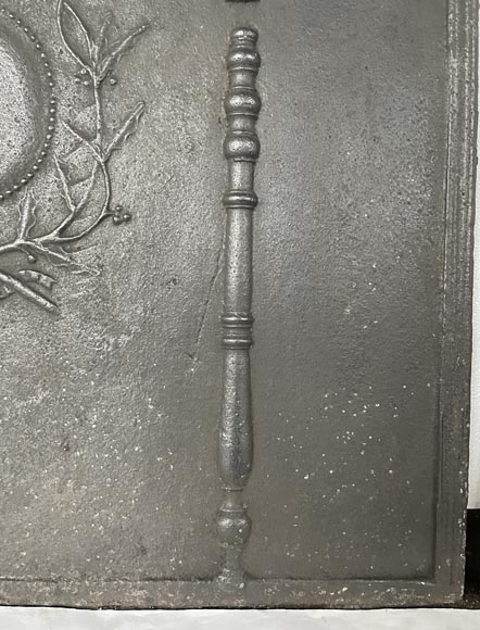 Antique fireback with Hercules columns and laurel branch Antique fireback with Hercules columns and laurel branch-5