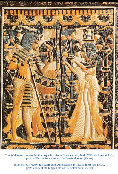 Fireback Adorned with an Egyptian-Inspired Low-Relief, 20th Century Fireback Adorned with an Egyptian-Inspired Low-Relief, 20th Century-8