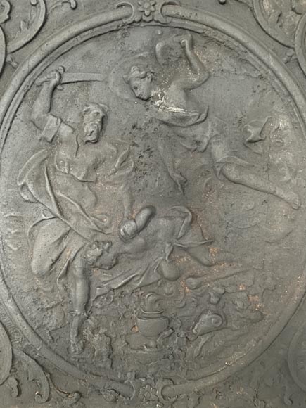 Beautiful cast iron fireback  Beautiful cast iron fireback