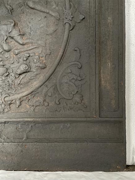 Beautiful cast iron fireback  Beautiful cast iron fireback