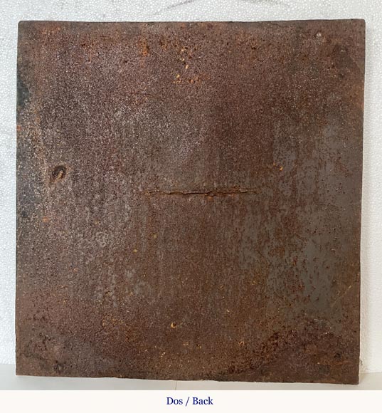 Modern fireback with a hunting decoration Modern fireback with a hunting decoration-6