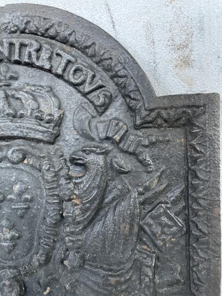 Antique fireback with the France coat of arms, 19th century Antique fireback with the France coat of arms, 19th century-4