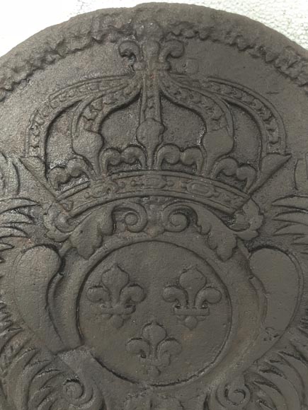 Fireback with the French Coat of Arms Fireback with the French Coat of Arms-3