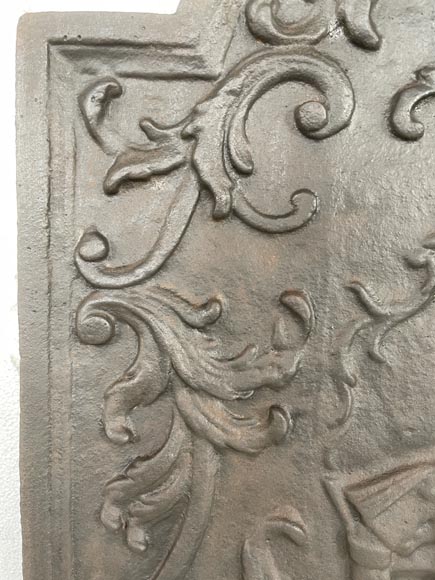 Louis XV style fireback decorated with a gallant scene Louis XV style fireback decorated with a gallant scene-2