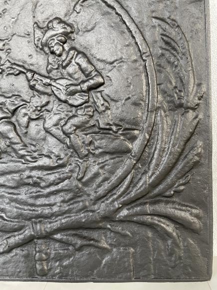 Fireback adorned with a romantic scene in a medallion Fireback adorned with a romantic scene in a medallion-3