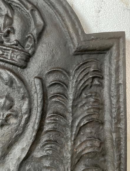 Fireback with the French coat of arms Fireback with the French coat of arms-4