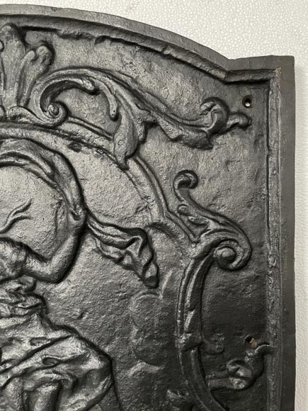 Louis XV style fireback decorated with a triumphal scene of a goddess Louis XV style fireback decorated with a triumphal scene of a goddess-4