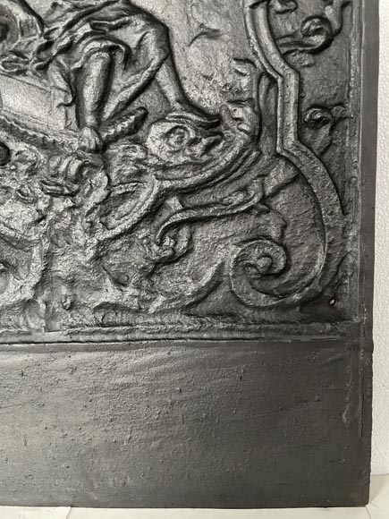 Louis XV style fireback decorated with a triumphal scene of a goddess Louis XV style fireback decorated with a triumphal scene of a goddess-7