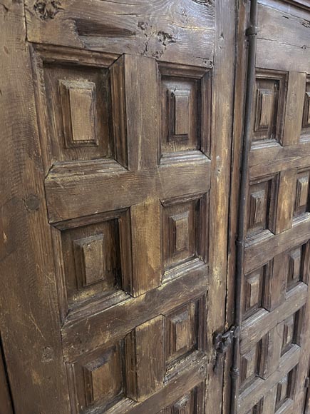 Double oak door with iron work Double oak door with iron work-4