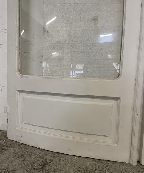 Curved double door in painted wood with panes Curved double door in painted wood with panes-5