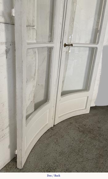 Curved double door in painted wood with panes Curved double door in painted wood with panes-10