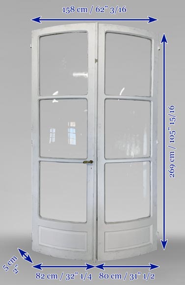 Curved double door in painted wood with panes Curved double door in painted wood with panes-11