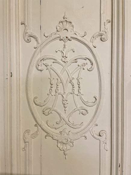 Beautiful sculpted wood double door with a monogram Beautiful sculpted wood double door with a monogram-2