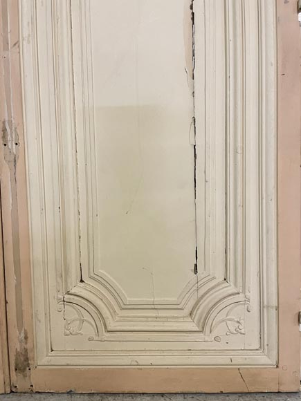 Beautiful sculpted wood double door with a monogram Beautiful sculpted wood double door with a monogram-6