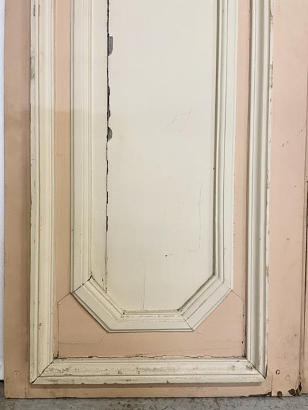 Beautiful sculpted wood double door with a monogram Beautiful sculpted wood double door with a monogram-11