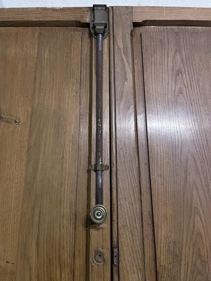 Pair of double oak doors with an Oriental inspiration Pair of double oak doors with an Oriental inspiration-9