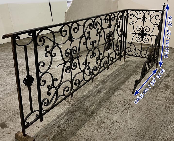 Two wrought iron guardrails, 19th century Two wrought iron guardrails, 19th century-4