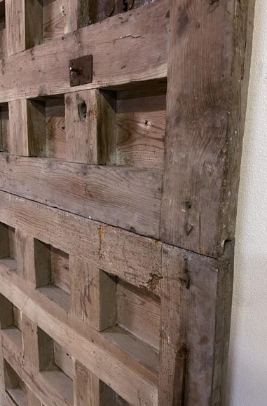 Important antique pine tree door, 18th century Important antique pine tree door, 18th century-10