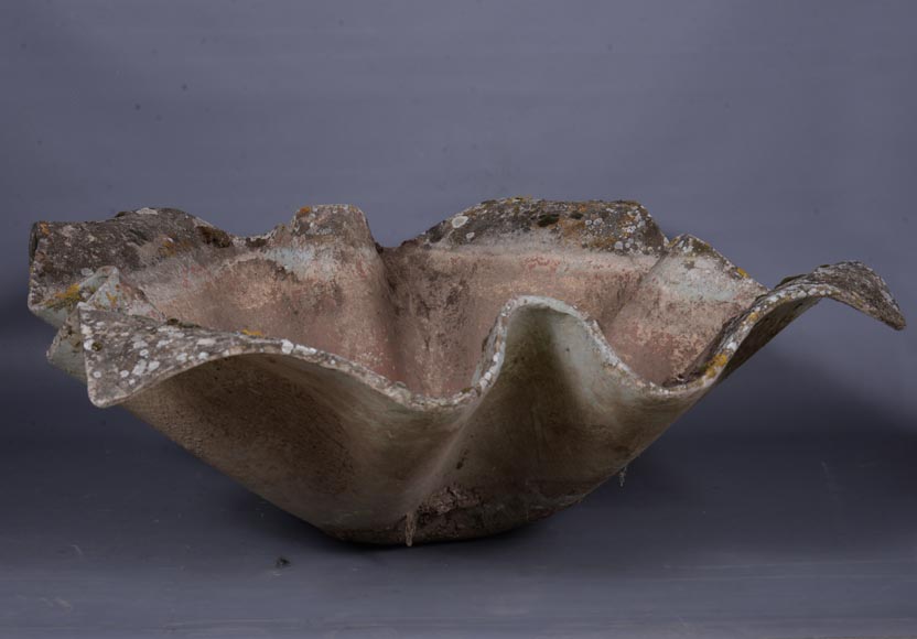 Willy Guhl, Pair of planters in fiber cement Willy Guhl, Pair of planters in fiber cement-2