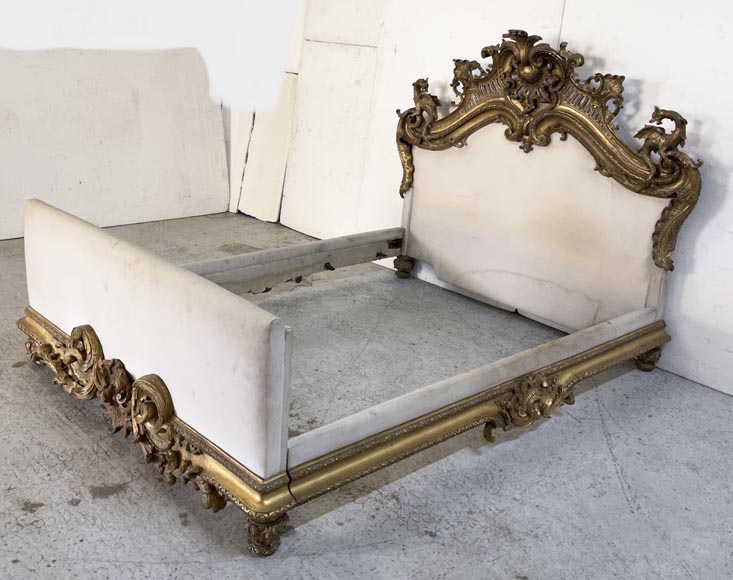 Gilt and sculpted wood bed with a very rich Rococo decoration and dragons coming from Marlène Dietrich's Parisian appartment Gilt and sculpted wood bed with a very rich Rococo decoration and dragons coming from Marlène Dietrich's Parisian appartment-2