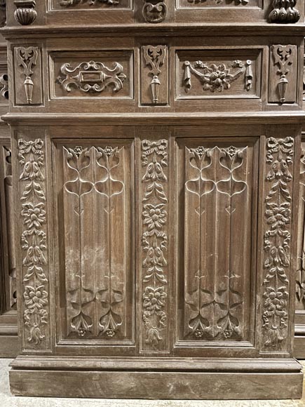 Elements of paneled room foundations in oak in Neo-Renaissance style Elements of paneled room foundations in oak in Neo-Renaissance style-10
