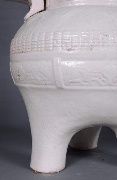 Gallé for l'Escalier de Cristal, Ceramic covered pot adorned with a Foo dog on the lid taking the traditional shape of Chinese perfume burner, circa 1870 Gallé for l'Escalier de Cristal, Ceramic covered pot adorned with a Foo dog on the lid taking the traditional shape of Chinese perfume burner, circa 1870-16