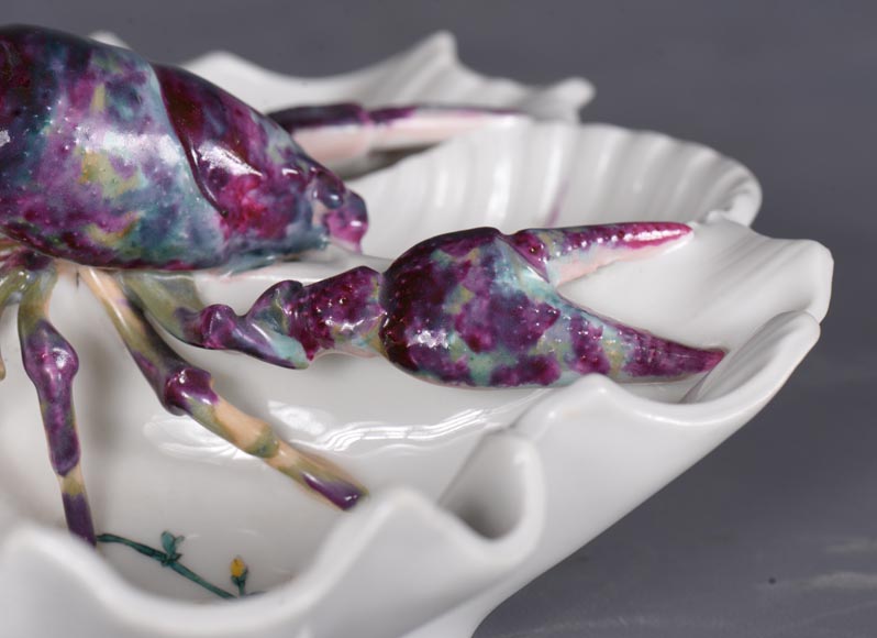 ESCALIER DE CRISTAL, Porcelain Serving Dish Decorated with a Crayfish, circa 1880 ESCALIER DE CRISTAL, Porcelain Serving Dish Decorated with a Crayfish, circa 1880-5
