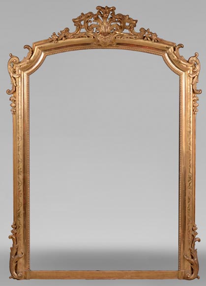 Beautiful Louis XV style trumeau with an open work shell Beautiful Louis XV style trumeau with an open work shell-0