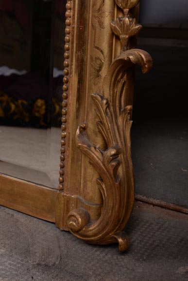 Beautiful Louis XV style trumeau with an open work shell Beautiful Louis XV style trumeau with an open work shell-9