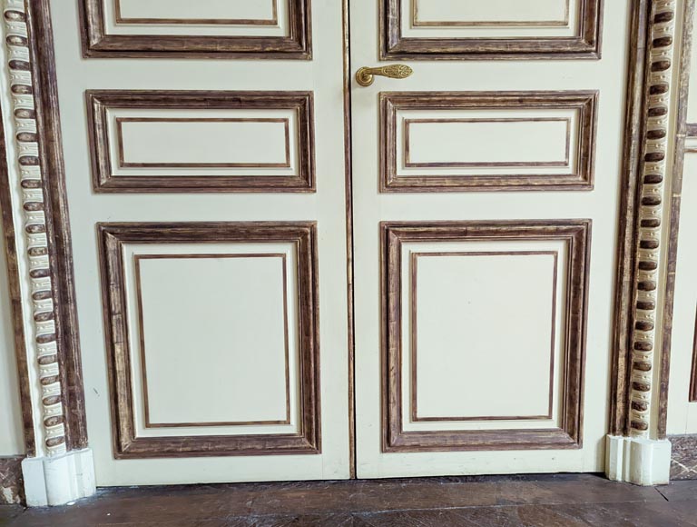 Lot of three moulded double doors, 19th century Lot of three moulded double doors, 19th century-10