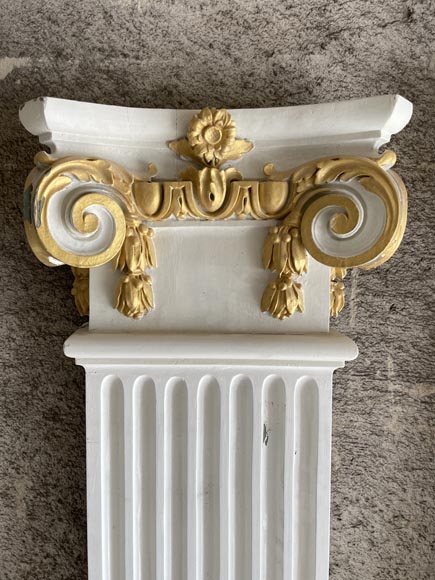 Series of Ionic pilasters in sculpted and painted wood Series of Ionic pilasters in sculpted and painted wood-2