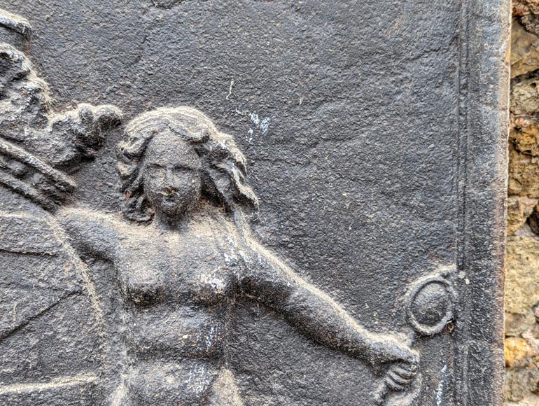 Fireback with the coat of arms of a house de Rogres Champignelles's representative, 18th century Fireback with the coat of arms of a house de Rogres Champignelles's representative, 18th century-5