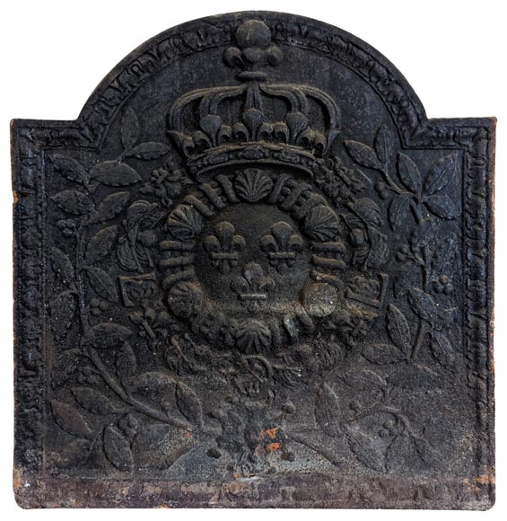Beautiful fireback with the Coat of Arms of France Beautiful fireback with the Coat of Arms of France-0