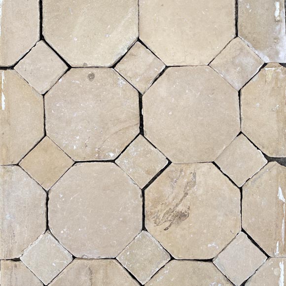 Small batch of stone pavement with cabochons Small batch of stone pavement with cabochons-1