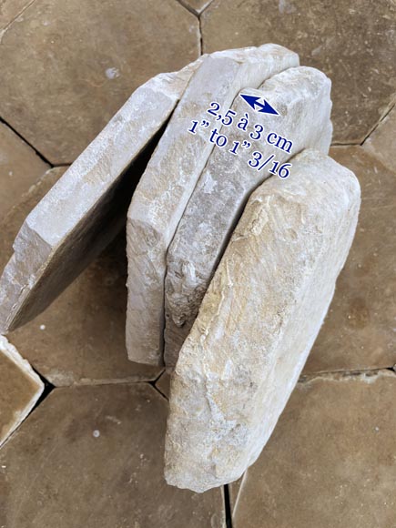 Small batch of stone pavement with cabochons Small batch of stone pavement with cabochons-2