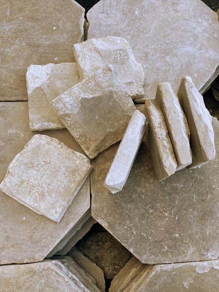 Small batch of stone pavement with cabochons Small batch of stone pavement with cabochons-3