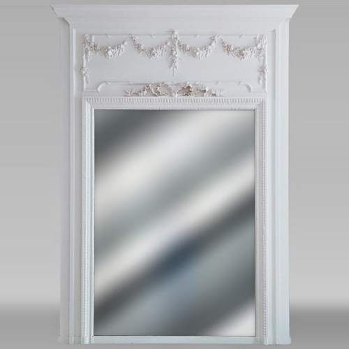 Louis XVI style trumeau with a flowers garland