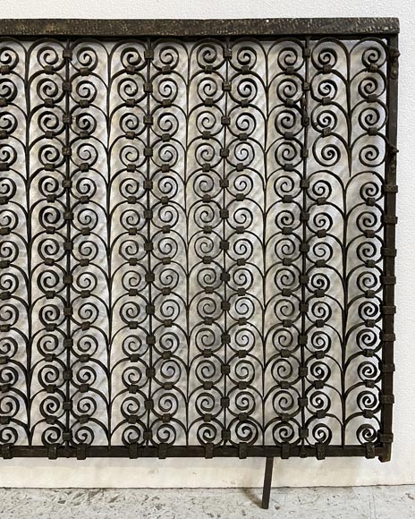 Pair of Gothic style wrought iron radiator railings  Pair of Gothic style wrought iron radiator railings -4
